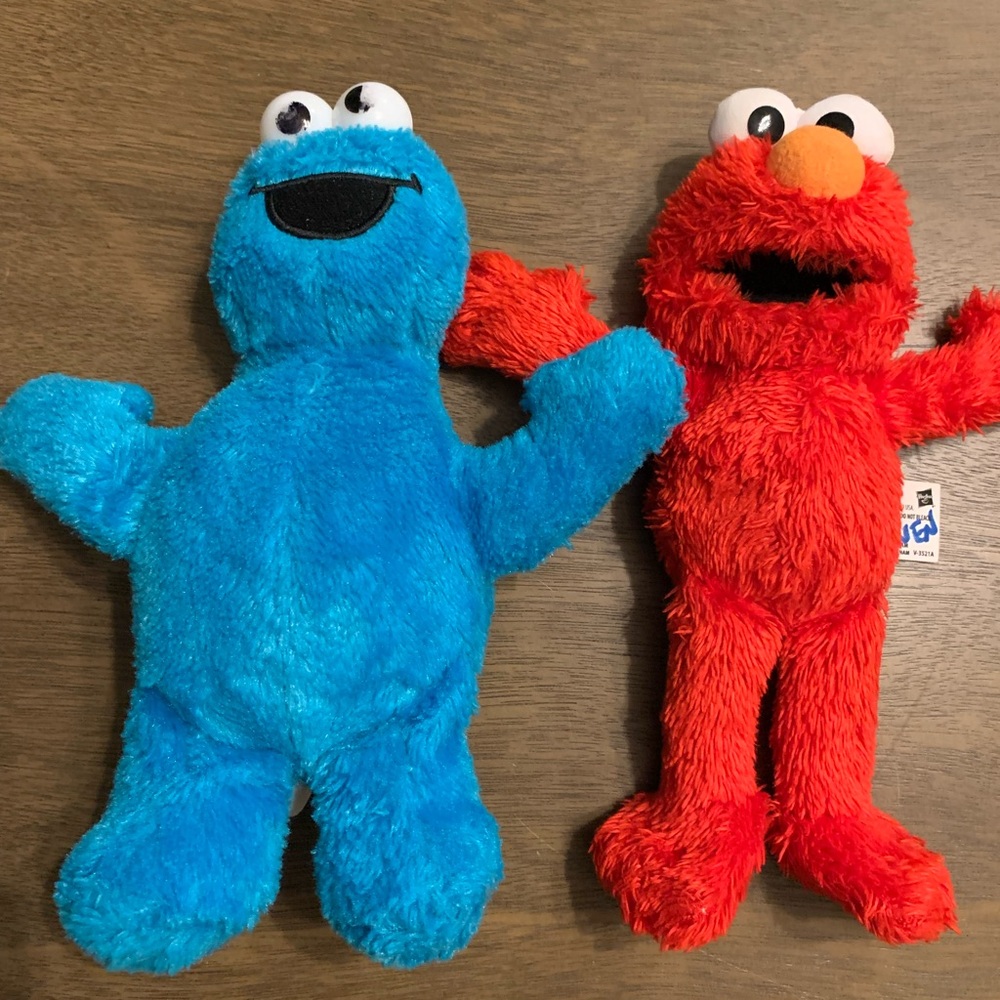 Sesame Street Cookie Monster & Elmo Plush Toy Set - Blue and Red 9 inches